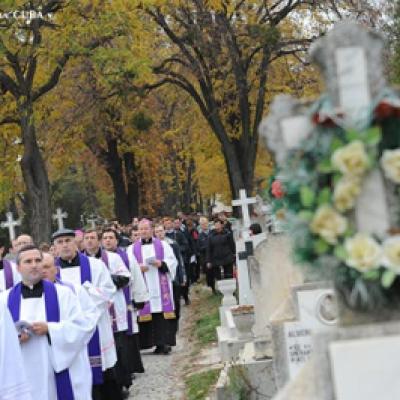 2 noiembrie 2008: Iaşi: Pomenirea tuturor credincioşilor răposaţi (FOCUS)