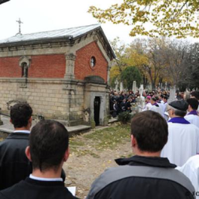 2 noiembrie 2008: Iaşi: Pomenirea tuturor credincioşilor răposaţi (FOCUS)