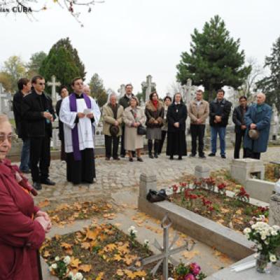 2 noiembrie 2008: Iaşi: Pomenirea tuturor credincioşilor răposaţi (FOCUS)