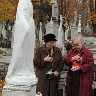 2 noiembrie 2008: Iaşi: Pomenirea tuturor credincioşilor răposaţi (FOCUS)