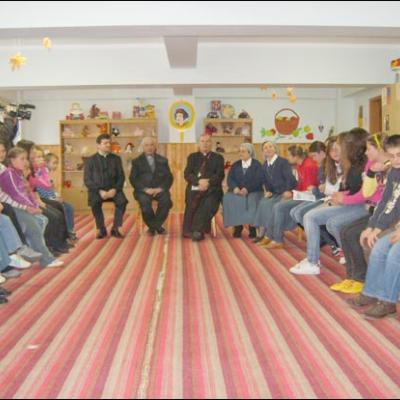 6 decembrie 2008: Baraţi: PS Petru Gherghel la Casa de copii "Sfânta Maria"