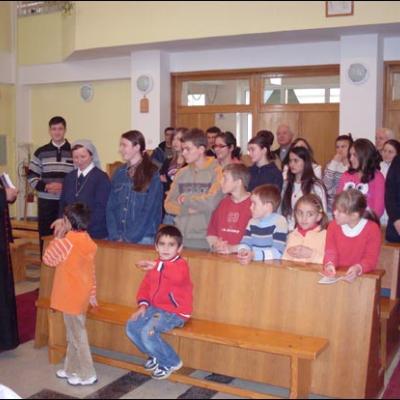 6 decembrie 2008: Baraţi: PS Petru Gherghel la Casa de copii "Sfânta Maria"