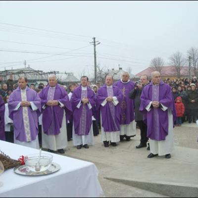 14 decembrie 2008: Butea: Sfinţirea clopotelor noi