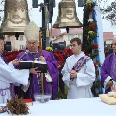 14 decembrie 2008: Butea: Sfinţirea clopotelor noi