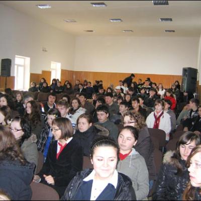 7 februarie 2009: Săbăoani: Festivalul talanţilor