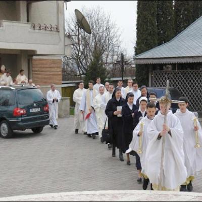25 martie 2009: Bacău "Sfânta Cruce": Prima profesiune şi înnoirea voturilor în familia religioasă SCMP