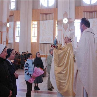25 martie 2009: Bacău "Sfânta Cruce": Prima profesiune şi înnoirea voturilor în familia religioasă SCMP