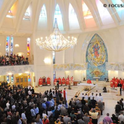 5 aprilie 2009: Iaşi: Duminica Floriilor şi Ziua Mondială a Tineretului (FOCUS)