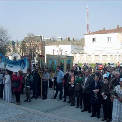 5 aprilie 2009: Iaşi: Liturghia tinerilor din Duminica Floriilor