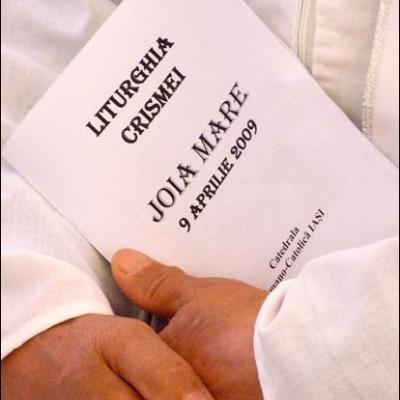 9 aprilie 2009: Iaşi: Liturghia Crismei (Foto: Ovidiu Bişog)