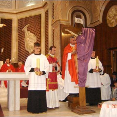 10 aprilie 2009: Oneşti: Vinerea Sfântă