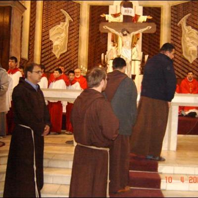 10 aprilie 2009: Oneşti: Vinerea Sfântă