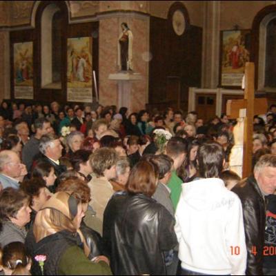 10 aprilie 2009: Oneşti: Vinerea Sfântă