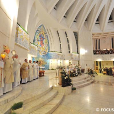 11/12 aprilie 2009: Iaşi (ERC): Slujba de Învierea Domnului (FOCUS)