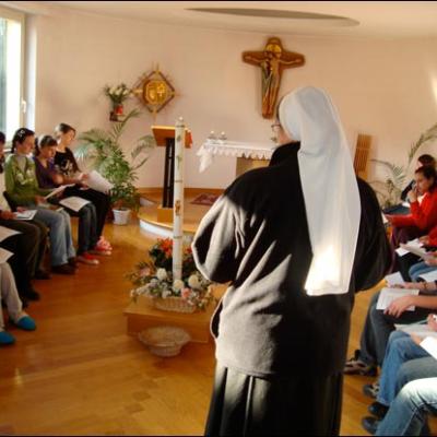 15 aprilie 2009: Târgu Ocna: Campus vocaţional pentru tinere