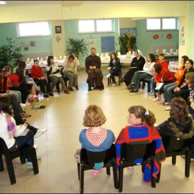 15 aprilie 2009: Târgu Ocna: Campus vocaţional pentru tinere