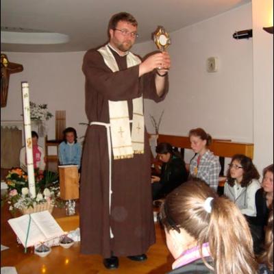 15 aprilie 2009: Târgu Ocna: Campus vocaţional pentru tinere