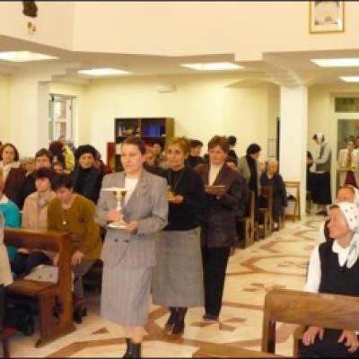 25 aprilie 2009: Iaşi: Întâlnirea de primăvară a terezinelor (Foto: Ovidiu Bişog)