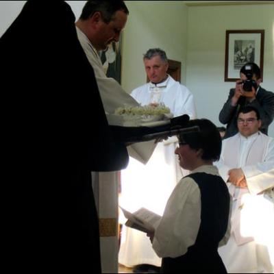 26 aprilie 2009: Viişoara: Ceremonial de înveşmântare la Mănăstirea "Maica Unităţii"
