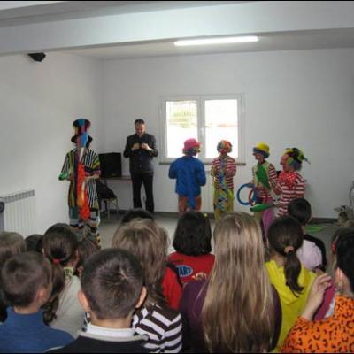2 mai 2009: Paşcani: Inaugurarea sediului Mănăstirii "Cavanis" şi a Centrului pentru Tineret "Sf. Iosif"