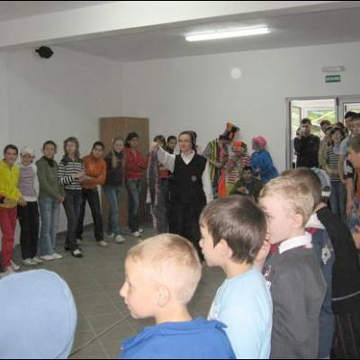 2 mai 2009: Paşcani: Inaugurarea sediului Mănăstirii "Cavanis" şi a Centrului pentru Tineret "Sf. Iosif"