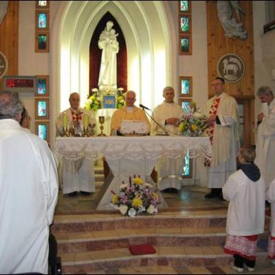 2 mai 2009: Paşcani: Inaugurarea sediului Mănăstirii "Cavanis" şi a Centrului pentru Tineret "Sf. Iosif"