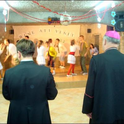 2 mai 2009: Roman: Sfinţirea casei parohiale