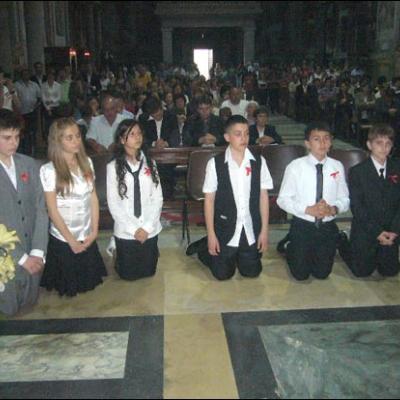 10 mai 2009: Roma: Administrarea Mirului în comunitatea catolică română