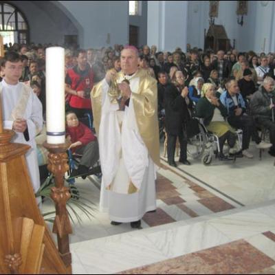 13 mai 2009: Cacica: Pelerinajul bolnavilor la sanctuarul "Adormirea Maicii Domnului"