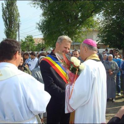 16 mai 2009: Hălăuceşti: Surorile Franciscane Misionare de Assisi - 90 de ani în România