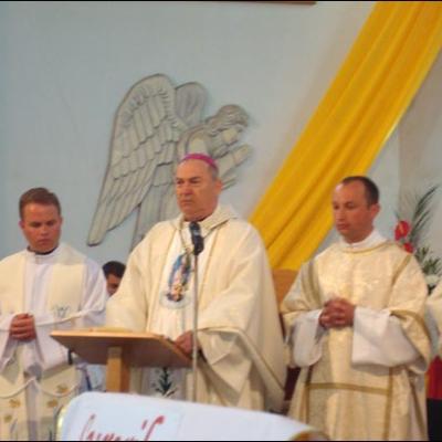 16 mai 2009: Hălăuceşti: Surorile Franciscane Misionare de Assisi - 90 de ani în România