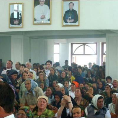 24 mai 2009: Valea Mică: Consacrarea altarului şi sfinţirea bisericii