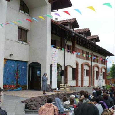 30 mai 2009: Iaşi: Aniversarul Grădiniţei "Surorile Providenţei" (Foto: Ovidiu Bişog)