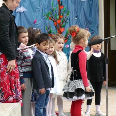 30 mai 2009: Iaşi: Aniversarul Grădiniţei "Surorile Providenţei" (Foto: Ovidiu Bişog)