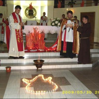 30 mai 2009: Roman: Pregătire pentru Rusalii