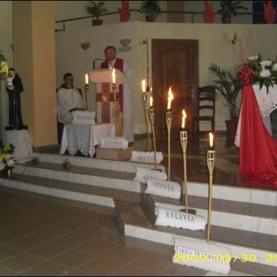 30 mai 2009: Roman: Pregătire pentru Rusalii