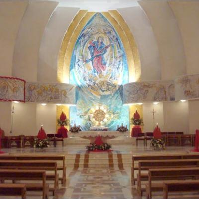31 mai 2009: Iaşi: Administrarea Mirului în Parohia "Adormirea Maicii Domnului"