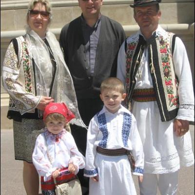 31 mai 2009: Zaragoza (Spania): Ziua de Rusalii - ziua oferirii mantiei românilor