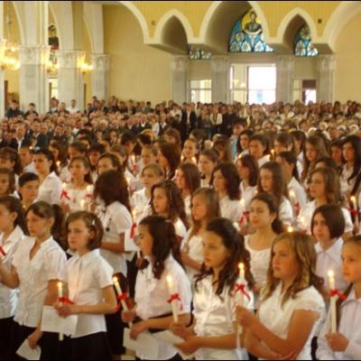 1 iunie 2009: Administrarea Mirului în Parohia Adjudeni