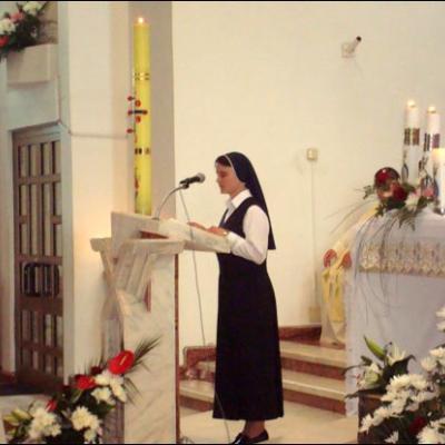 2 iunie 2009: Bacău: Profesiunea perpetuă a 10 surori în cadrul Institutului "Slujitoarele lui Cristos, Marele Preot"
