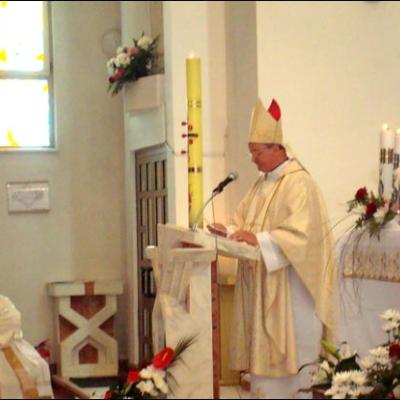 2 iunie 2009: Bacău: Profesiunea perpetuă a 10 surori în cadrul Institutului "Slujitoarele lui Cristos, Marele Preot"