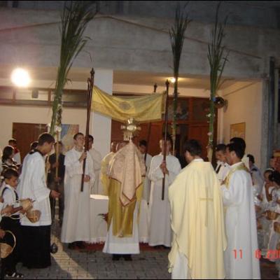11 iunie 2009: Oneşti: Procesiunea de Joia Verde