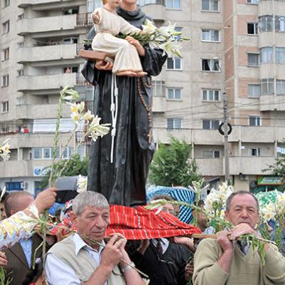 13 iunie 2009: Iaşi ("Sf. Anton"): Procesiunea de hram (FOCUS)