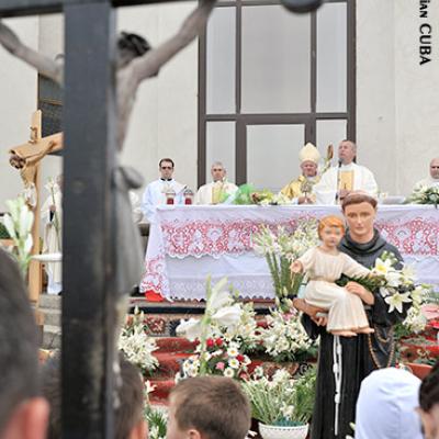 13 iunie 2009: Iaşi ("Sf. Anton"): Procesiunea de hram (FOCUS)