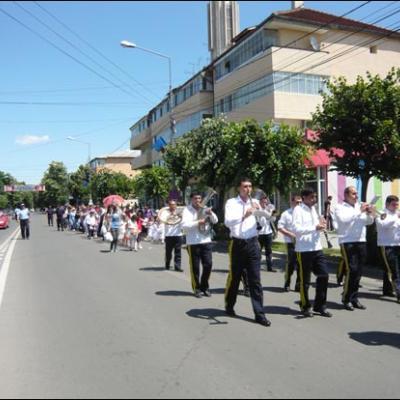 14 iunie 2009: Focşani: Procesiune solemnă cu preasfântul sacrament