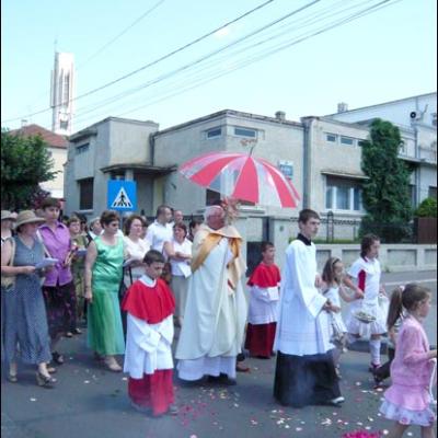 14 iunie 2009: Focşani: Procesiune solemnă cu preasfântul sacrament