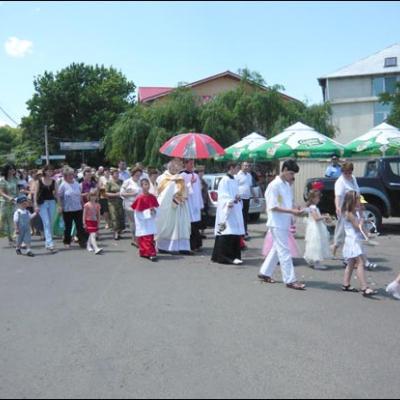 14 iunie 2009: Focşani: Procesiune solemnă cu preasfântul sacrament