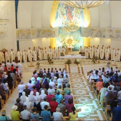14 iunie 2009: Iaşi (ERC): Procesiunea în sărbătoarea Trupul şi Sângele Domnului