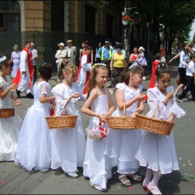 14 iunie 2009: Iaşi (ERC): Procesiunea în sărbătoarea Trupul şi Sângele Domnului