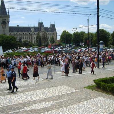 14 iunie 2009: Iaşi (ERC): Procesiunea în sărbătoarea Trupul şi Sângele Domnului